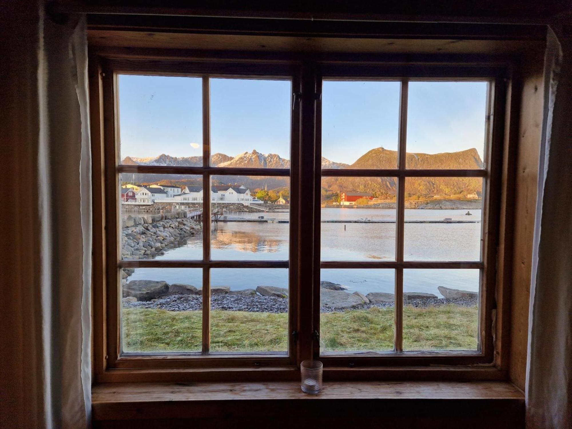 Statsbuene I Kabelvag Kabelvåg Exterior foto