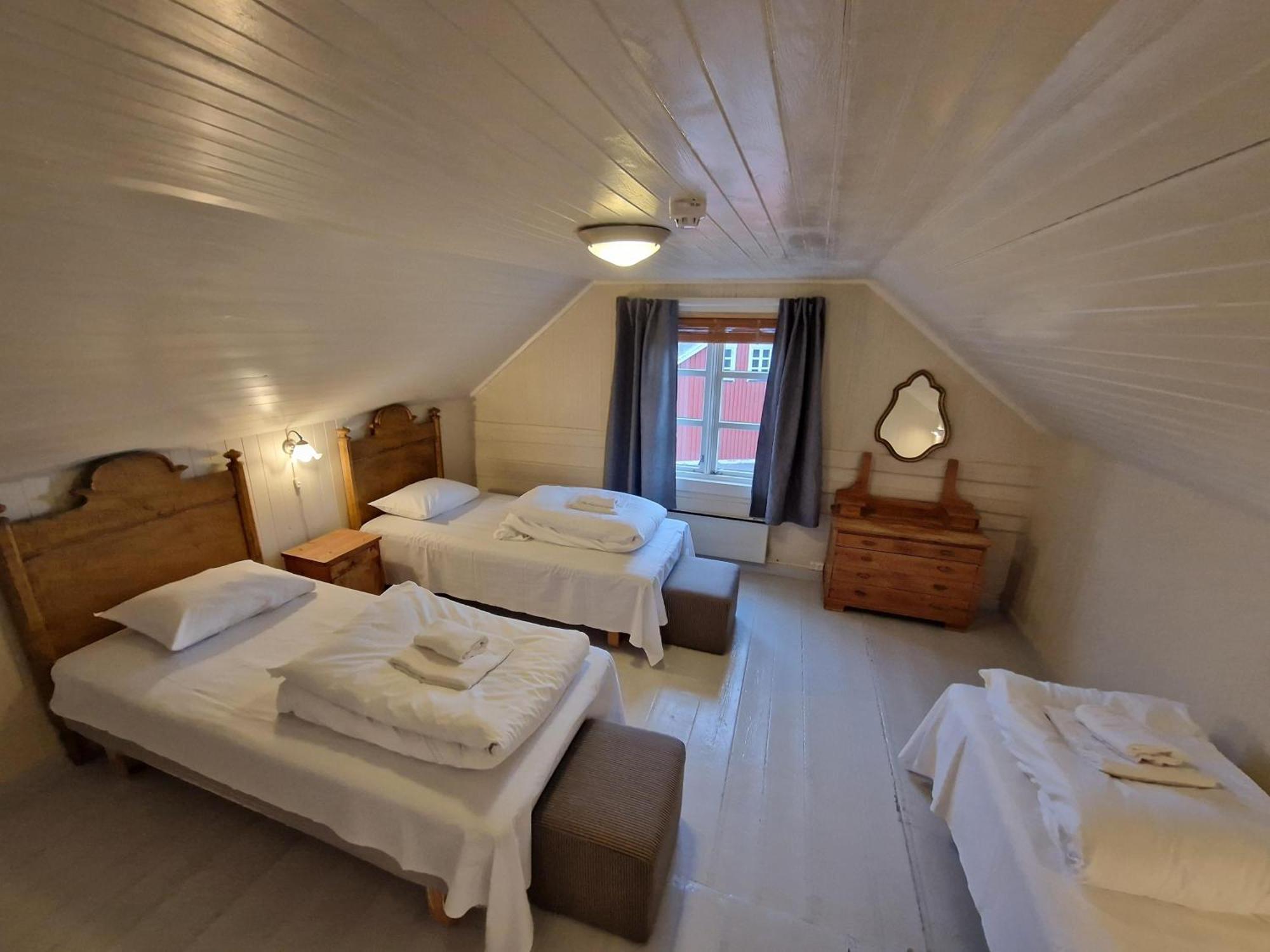 Statsbuene I Kabelvag Kabelvåg Exterior foto